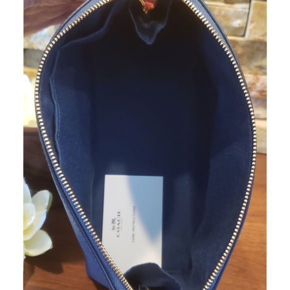 *SALE* NEW Coach LARGE Cosmetic, Marina Blue - Picture 3 of 7